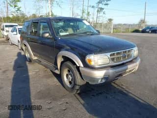2000 Ford Explorer Eddie Bauer with VIN 1FMZU64EXYZC64768, listed as a IAAI auction lot 41787465 with 204,133 mi miles and . Bid and sale history available at DreamBid. Image 1.