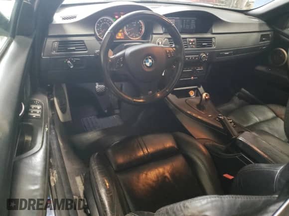2013 BMW M3 с VIN WBSDX9C50DE785467, выставлен на аукционе Copart как лот 79919824 с пробегом 125 667 миль миль и Списание • Salvage title. История ставок и продаж доступна на DreamBid. Изображение 8.