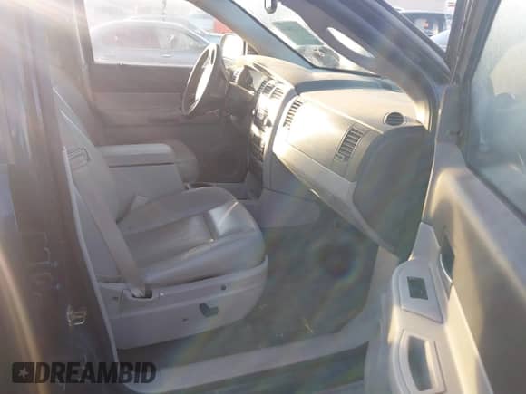 2004 Dodge Durango Limited with VIN 1D4HB58D04F173900, listed as a IAAI auction lot 43420074 with 206,024 mi miles and . Bid and sale history available at DreamBid. Image 5.