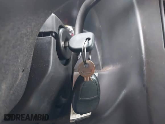 2014 Chevrolet Express Passenger LT with VIN 1GAZGYFG4E1213288, listed as a IAAI auction lot 42347938 with 113,614 mi miles and . Bid and sale history available at DreamBid. Image 11.