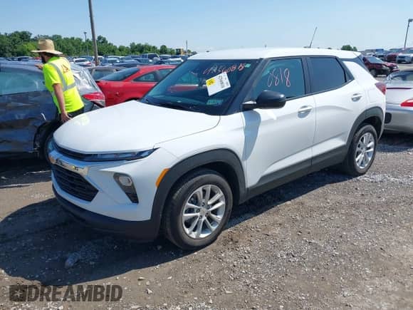 2025 Chevrolet TrailBlazer LS с VIN KL79MMSP2SB016234, выставлен на аукционе IAAI как лот 42560818 с пробегом 33 104 миль миль и . История ставок и продаж доступна на DreamBid. Изображение 17.