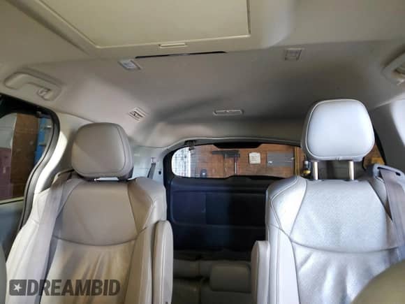 2021 Toyota Sienna Limited z VIN 5TDZSKFC1MS004883, wystawiony jako Copart lot #70192795 z przebiegiem Nie podano mil oraz Szkoda całkowita • Salvage title. Historia ofert i sprzedaży dostępna na DreamBid. Obrazek 10.