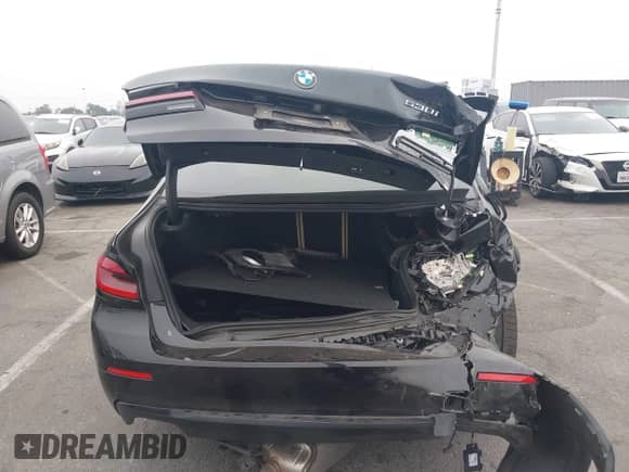 2023 BMW 5 Series 530i with VIN WBA53BH0XPCM61791, listed as a IAAI auction lot 42989860 with 49,186 mi miles and . Bid and sale history available at DreamBid. Image 16.