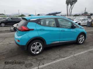 2020 Chevrolet Bolt EV LT z VIN 1G1FW6S01L4116175, wystawiony jako Copart lot #73973563 z przebiegiem 51 231 mil mil oraz . Historia ofert i sprzedaży dostępna na DreamBid. Obrazek 3.