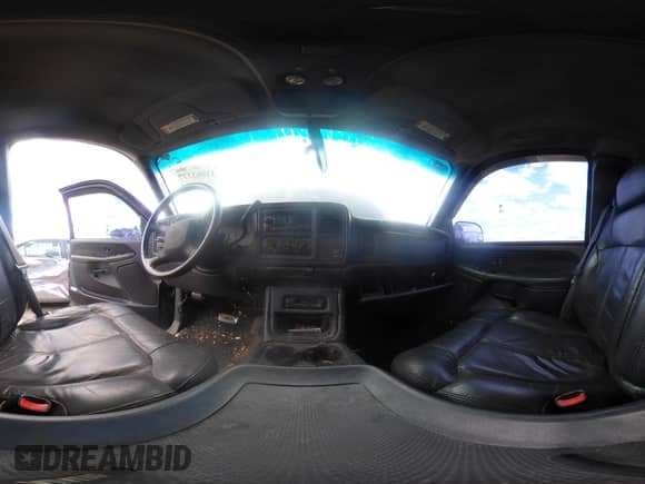 2000 Chevrolet Silverado 2500 LS с VIN 1GCGK29U7YE290102, выставлен на аукционе IAAI как лот 43063377 с пробегом 150 337 миль миль и . История ставок и продаж доступна на DreamBid. Изображение 18.