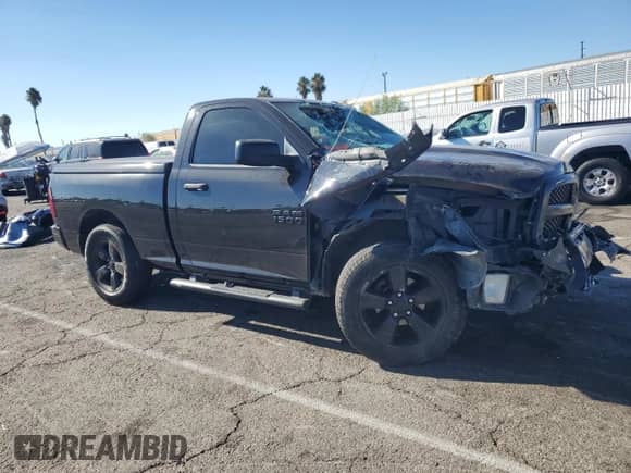 2016 Ram 1500 Express с VIN 3C6JR6AT0GG331373, выставлен на аукционе Copart как лот 71874935 с пробегом 33 837 миль миль и Списание • Salvage title. История ставок и продаж доступна на DreamBid. Изображение 4.