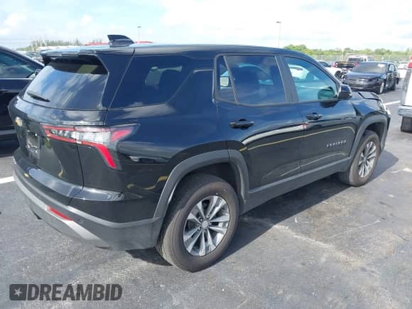 2026 Chevrolet Equinox FWD LT with VIN 3GNAXHEG4TL108804, listed as a IAAI auction lot 42779071 with 2,535 mi miles and . Bid and sale history available at DreamBid. Image 4.