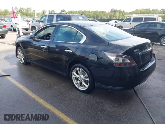 2014 Nissan Maxima S with VIN 1N4AA5AP2EC488051, listed as a IAAI auction lot 43109399 with 142,225 mi miles and . Bid and sale history available at DreamBid. Image 3.