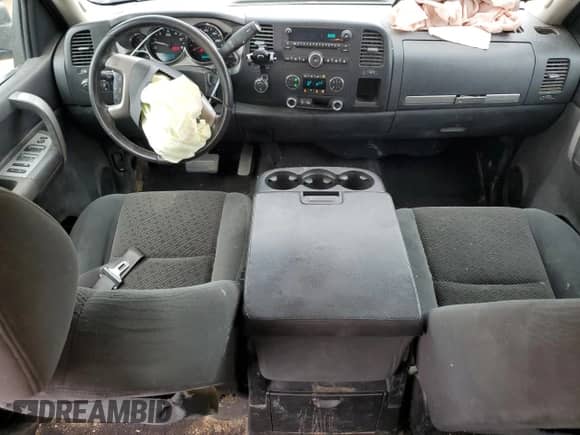 2007 Chevrolet Silverado 2500HD 1LT с VIN 1GCHK23K17F549252, выставлен на аукционе Copart как лот 71681275 с пробегом 134 928 миль миль и Списание • Salvage title. История ставок и продаж доступна на DreamBid. Изображение 8.