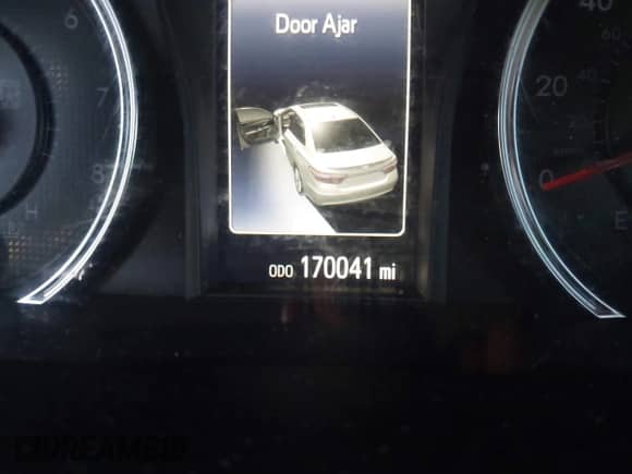 2015 Toyota Camry SE z VIN 4T1BF1FK8FU937469, wystawiony jako IAAI lot #43188069 z przebiegiem 170 041 mil mil oraz . Historia ofert i sprzedaży dostępna na DreamBid. Obrazek 15.