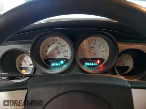 2007 Dodge Magnum с VIN 2D4FV47T67H643240, выставлен на аукционе Copart как лот 82883264 с пробегом 157 825 миль миль и Списание • Salvage title. История ставок и продаж доступна на DreamBid. Изображение 9.