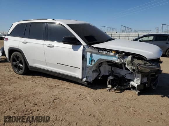 2023 Jeep Grand Cherokee Limited with VIN 1C4RJHBG6PC575063, listed as a Copart auction lot 84472175 with 50,199 mi miles and Salvage title. Bid and sale history available at DreamBid. Image 4.