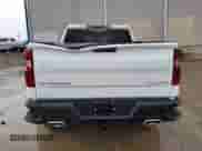 2024 Chevrolet Silverado 1500 Custom Trail Boss с VIN 3GCUDCE81RG321446, выставлен на аукционе Copart как лот 72214744 с пробегом 3 581 миль миль и Списание • Salvage title. История ставок и продаж доступна на DreamBid. Изображение 6.