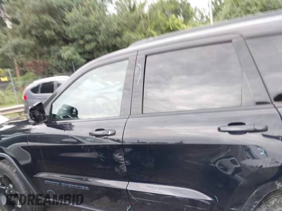 2019 Jeep Grand Cherokee Altitude with VIN 1C4RJFAG6KC784575, listed as a IAAI auction lot 42939032 with 53,469 mi miles and . Bid and sale history available at DreamBid. Image 14.