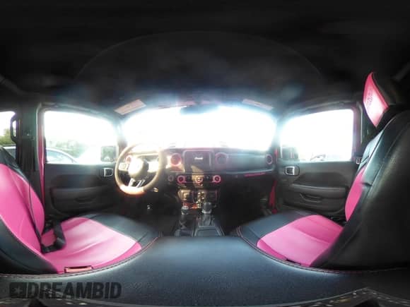 2021 Jeep Wrangler Unlimited Rubicon with VIN 1C4JJXFG3MW842901, listed as a IAAI auction lot 42434471 with 37,270 mi miles and . Bid and sale history available at DreamBid. Image 19.