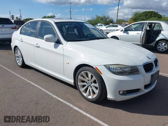 2011 BMW 3 Series 328i with VIN WBAPH7G59BNN03904, listed as a IAAI auction lot 43549725 with 93,882 mi miles and . Bid and sale history available at DreamBid. Image 1.