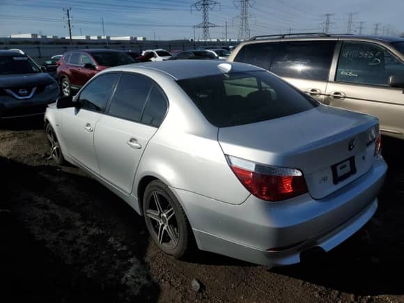 2006 BMW 5 Series z VIN WBANF33546CS35387, wystawiony jako Copart lot #48214065 z przebiegiem 134 284 mil mil oraz Szkoda całkowita • Salvage title. Historia ofert i sprzedaży dostępna na DreamBid. Obrazek 2.