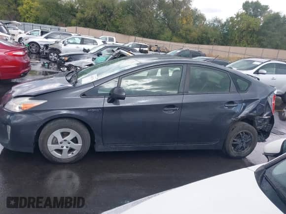 2014 Toyota Prius Three with VIN JTDKN3DU4E1830815, listed as a IAAI auction lot 43361736 with 79,137 mi miles and . Bid and sale history available at DreamBid. Image 14.