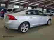 2015 Volvo S60 с VIN YV126MFA7F2310166, выставлен на аукционе Copart как лот 65397695 с пробегом 237 925 миль миль и Чистый • Clean title. История ставок и продаж доступна на DreamBid. Изображение 3.