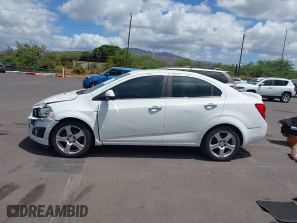 2016 Chevrolet Sonic LTZ with VIN 1G1JE5SB0G4140823, listed as a IAAI auction lot 43078859 with 94,417 mi miles and . Bid and sale history available at DreamBid. Image 14.