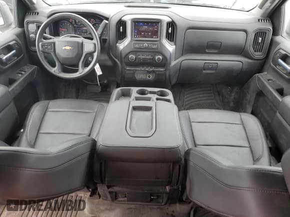 2020 Chevrolet Silverado 1500 Work Truck z VIN 1GCRWAEF9LZ261152, wystawiony jako Copart lot #55047875 z przebiegiem 24 782 mil mil oraz Szkoda całkowita • Salvage title. Historia ofert i sprzedaży dostępna na DreamBid. Obrazek 8.