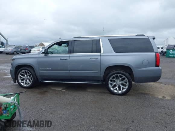 2019 Chevrolet Suburban Premier с VIN 1GNSKJKC9KR288722, выставлен на аукционе IAAI как лот 42282877 с пробегом 161 795 миль миль и . История ставок и продаж доступна на DreamBid. Изображение 14.