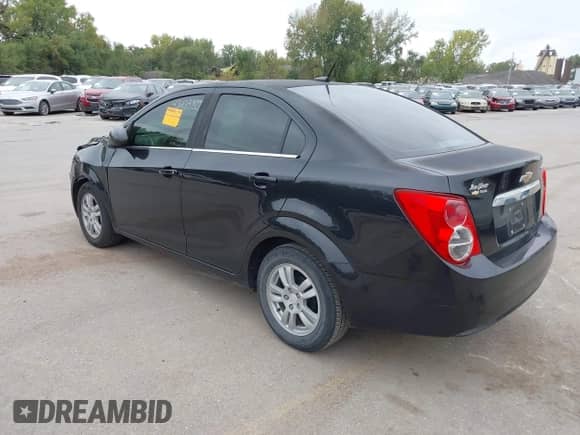 2014 Chevrolet Sonic LT с VIN 1G1JC5SH0E4193772, выставлен на аукционе IAAI как лот 43435827 с пробегом 122 088 миль миль и . История ставок и продаж доступна на DreamBid. Изображение 3.