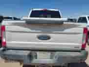 2019 Ford F-250 XL z VIN 1FT7X2B69KED14002, wystawiony jako IAAI lot #43143391 z przebiegiem 174 499 mil mil oraz . Historia ofert i sprzedaży dostępna na DreamBid. Obrazek 16.