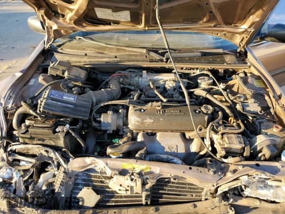 1990 Honda Accord LX z VIN JHMCB7652LC035496, wystawiony jako Copart lot #76473224 z przebiegiem 200 671 mil mil oraz Szkoda całkowita • Salvage title. Historia ofert i sprzedaży dostępna na DreamBid. Obrazek 13.