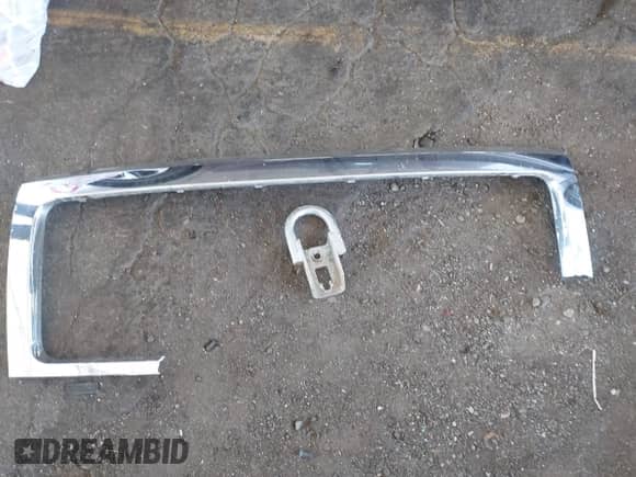 2013 Ford F-150 Lariat with VIN 1FTFW1ET5DKE88227, listed as a IAAI auction lot 43330750 with 140,077 mi miles and . Bid and sale history available at DreamBid. Image 12.