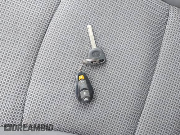 2014 Hyundai Sonata GLS z VIN 5NPEB4AC9EH836741, wystawiony jako IAAI lot #43344889 z przebiegiem 102 655 mil mil oraz . Historia ofert i sprzedaży dostępna na DreamBid. Obrazek 11.