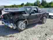 2005 Chevrolet Silverado 1500 Work Truck z VIN 1GCEC14V85Z138574, wystawiony jako Copart lot #59413614 z przebiegiem Nie podano mil oraz Szkoda całkowita • Salvage title. Historia ofert i sprzedaży dostępna na DreamBid. Obrazek 1.