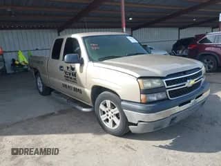 2004 Chevrolet Silverado 1500 with VIN 1GCEC19X54Z146107, listed as a IAAI auction lot 41851639 with 182,571 mi miles and . Bid and sale history available at DreamBid. Image 1.