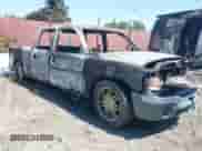 2006 GMC Sierra 1500 SL z VIN 2GTEC13V461343983, wystawiony jako IAAI lot #42374701 z przebiegiem Nie podano mil oraz . Historia ofert i sprzedaży dostępna na DreamBid. Obrazek 1.