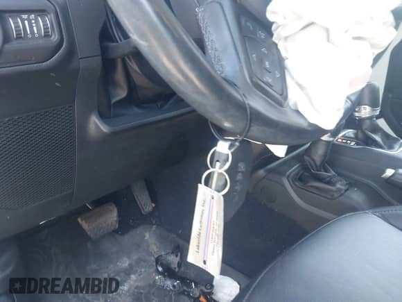 2022 Jeep Wrangler Unlimited Sport S z VIN 1C4HJXDG5NW254016, wystawiony jako IAAI lot #42214730 z przebiegiem 42 003 mil mil oraz . Historia ofert i sprzedaży dostępna na DreamBid. Obrazek 11.