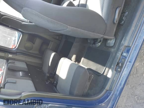 2010 Chevrolet Colorado 1LT with VIN 1GCKTCDE8A8129386, listed as a IAAI auction lot 41579973 with 132,372 mi miles and . Bid and sale history available at DreamBid. Image 8.