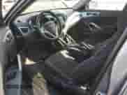 2016 Hyundai Veloster с VIN KMHTC6AD2GU265798, выставлен на аукционе Copart как лот 82191725 с пробегом 78 089 миль миль и Чистый • Clean title. История ставок и продаж доступна на DreamBid. Изображение 8.