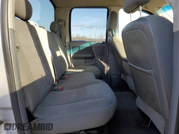 2006 Dodge 2500 SLT z VIN 3D7KS28D56G139962, wystawiony jako Copart lot #43778005 z przebiegiem 272 301 mil mil oraz Szkoda całkowita • Salvage title. Historia ofert i sprzedaży dostępna na DreamBid. Obrazek 10.