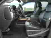 2015 Chevrolet Silverado 2500HD LTZ с VIN 1GC2KWEGXFZ115379, выставлен на аукционе Copart как лот 57556705 с пробегом 225 851 миль миль и Списание • Salvage title. История ставок и продаж доступна на DreamBid. Изображение 7.