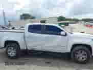 2022 Chevrolet Colorado 2WD LT z VIN 1GCGSCEAXN1299106, wystawiony jako IAAI lot #42979943 z przebiegiem 66 317 mil mil oraz . Historia ofert i sprzedaży dostępna na DreamBid. Obrazek 13.