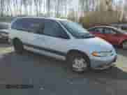 2000 Dodge Caravan SE z VIN 1B4GP44G6YB549661, wystawiony jako Copart lot #75098834 z przebiegiem 128 971 mil mil oraz Czysty tytuł • Clean title. Historia ofert i sprzedaży dostępna na DreamBid. Obrazek 4.