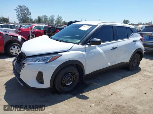 2024 Nissan Kicks S with VIN 3N1CP5BV5RL539280, listed as a IAAI auction lot 43074620 with 31,072 mi miles and . Bid and sale history available at DreamBid. Image 2.
