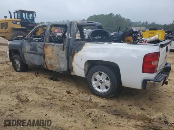 2010 Chevrolet Silverado 1500 LTZ with VIN 3GCRKTE37AG262293, listed as a Copart auction lot 84358625 with Not provided miles and Salvage title. Bid and sale history available at DreamBid. Image 2.