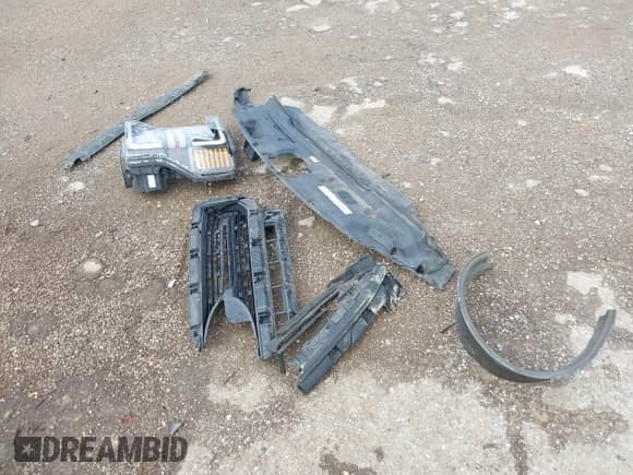 2021 Ford F-250 XL z VIN 1FT7W2BN6MEC88276, wystawiony jako IAAI lot #43293359 z przebiegiem Nie podano mil oraz . Historia ofert i sprzedaży dostępna na DreamBid. Obrazek 12.