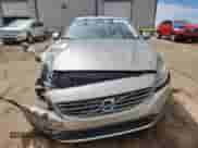 2016 Volvo S60 T5 Premier с VIN YV1612TK5G1399275, выставлен на аукционе Copart как лот 71801215 с пробегом 123 901 миль миль и Списание • Salvage title. История ставок и продаж доступна на DreamBid. Изображение 5.