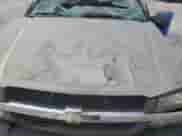 2005 Chevrolet Silverado 1500 z VIN 1GCEC14X75Z302382, wystawiony jako Copart lot #68859405 z przebiegiem Nie podano mil oraz Czysty tytuł • Clean title. Historia ofert i sprzedaży dostępna na DreamBid. Obrazek 11.