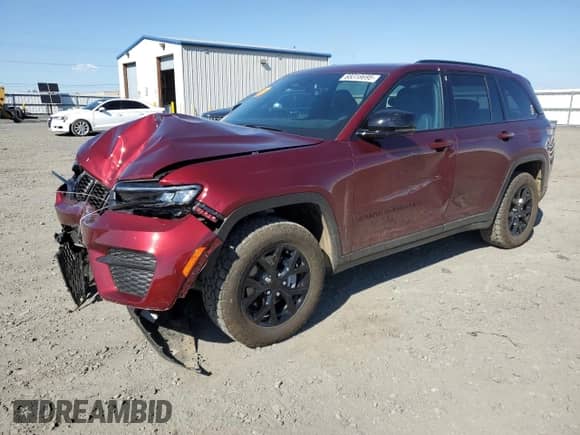 2025 Jeep Grand Cherokee Altitude with VIN 1C4RJHAG7SC297283, listed as a Copart auction lot 68318695 with 4,504 mi miles and Salvage title. Bid and sale history available at DreamBid. Image 1.