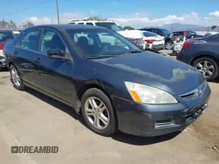 2007 Honda Accord LX SE с VIN JHMCM56327C016076, выставлен на аукционе IAAI как лот 43306009 с пробегом 182 801 миль миль и . История ставок и продаж доступна на DreamBid. Изображение 1.
