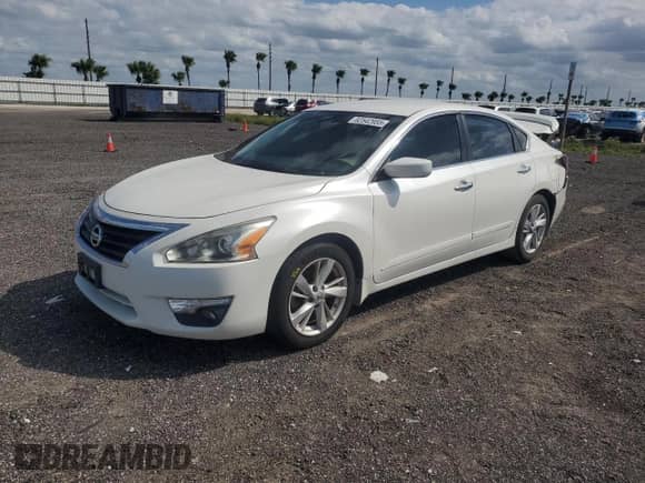 2015 Nissan Altima SV с VIN 1N4AL3AP7FC570485, выставлен на аукционе Copart как лот 82542955 с пробегом 80 637 миль миль и Списание • Salvage title. История ставок и продаж доступна на DreamBid. Изображение 1.