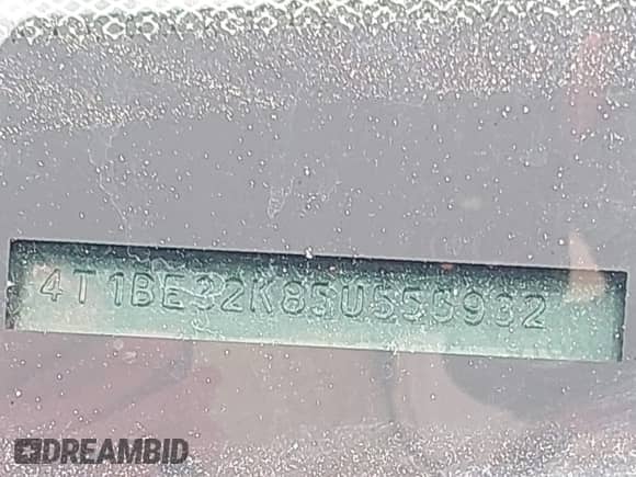 2005 Toyota Camry STD с VIN 4T1BE32K85U555932, выставлен на аукционе IAAI как лот 42863501 с пробегом 246 493 миль миль и . История ставок и продаж доступна на DreamBid. Изображение 17.